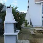 ホテル Hande Homes *