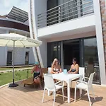 Ξενοδοχείο Hande Homes