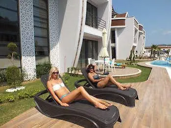 فندق Hande Homes *