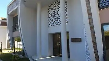 Hande Homes * كمر